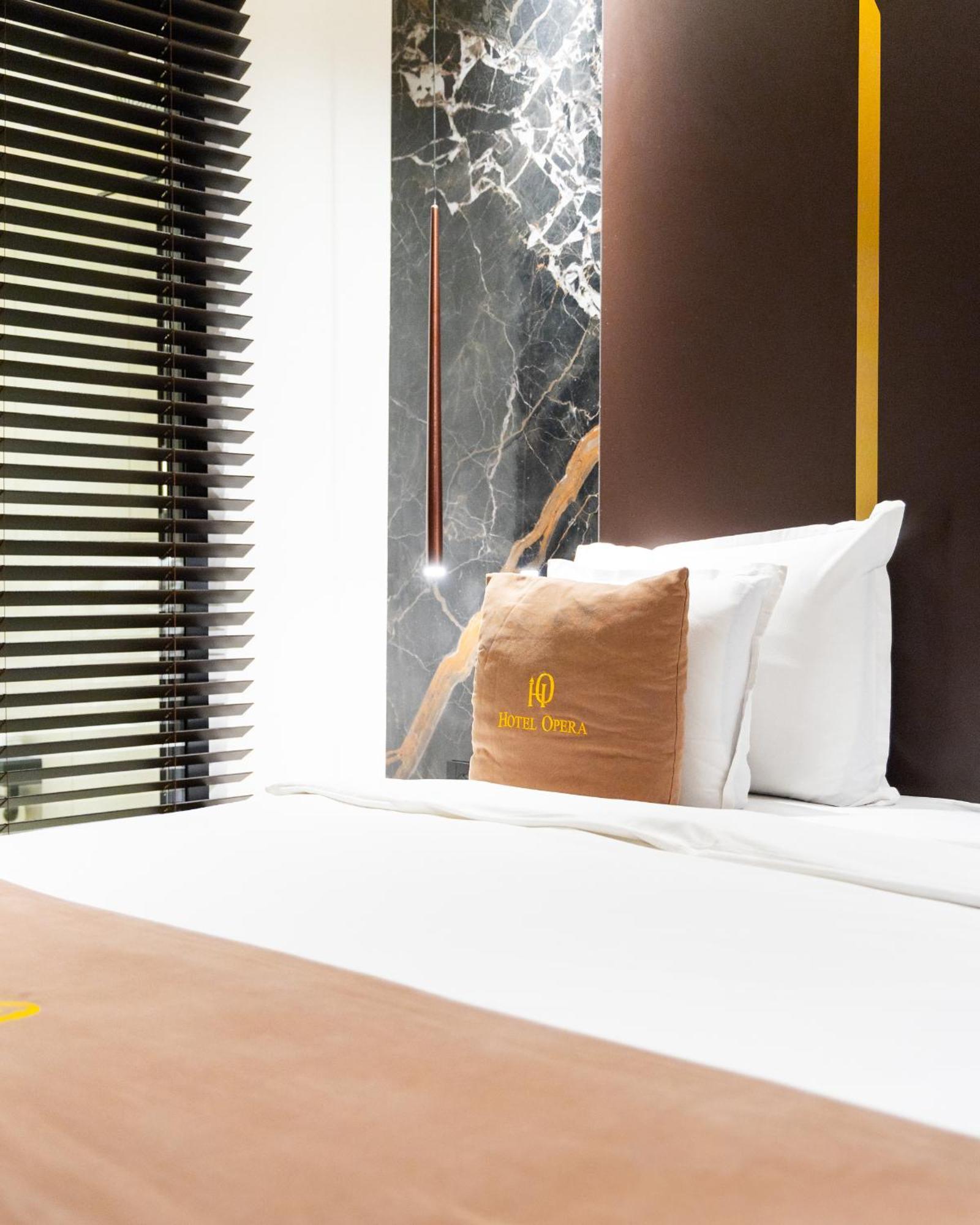 Hotel Opera بريشتاين المظهر الخارجي الصورة