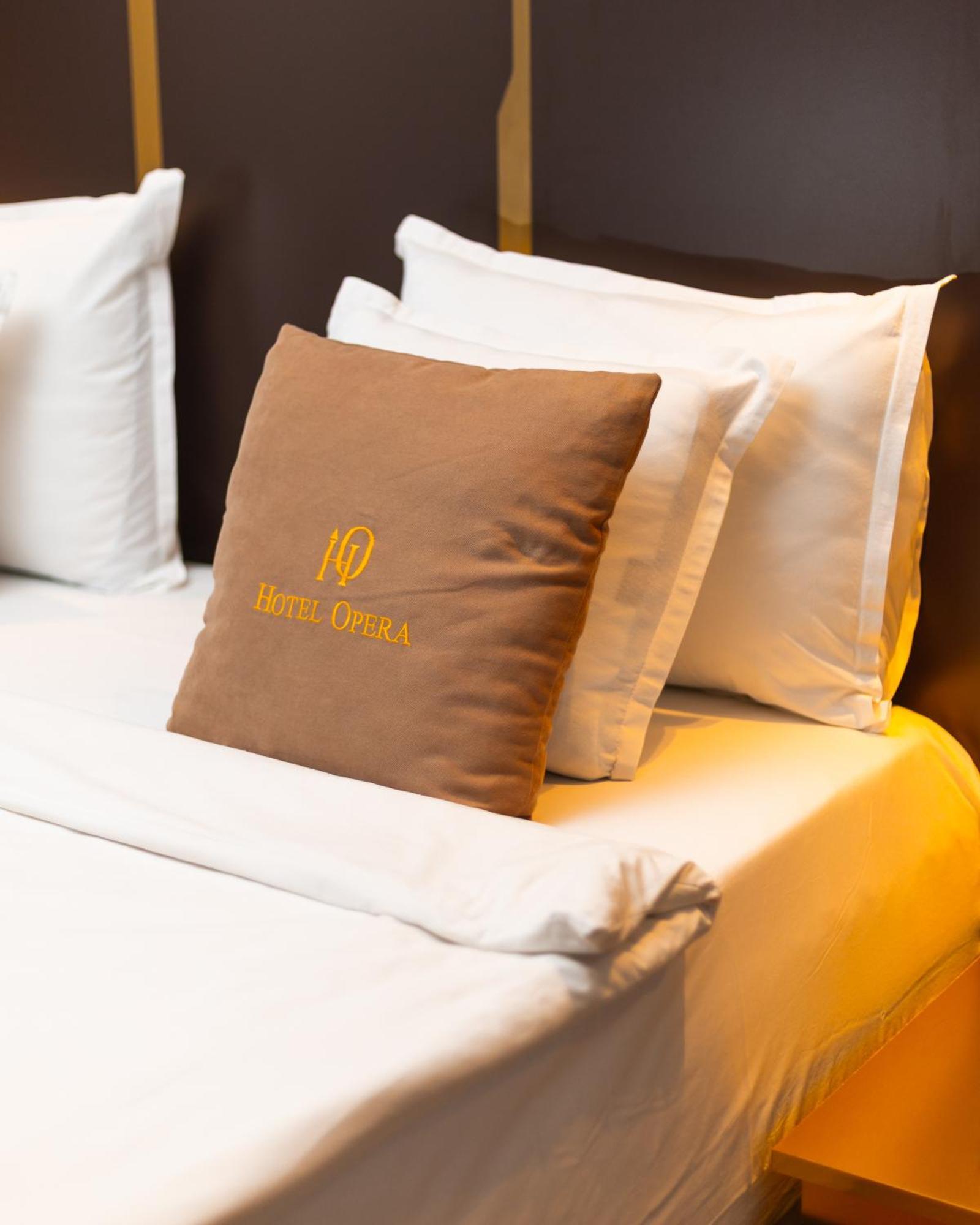Hotel Opera بريشتاين المظهر الخارجي الصورة