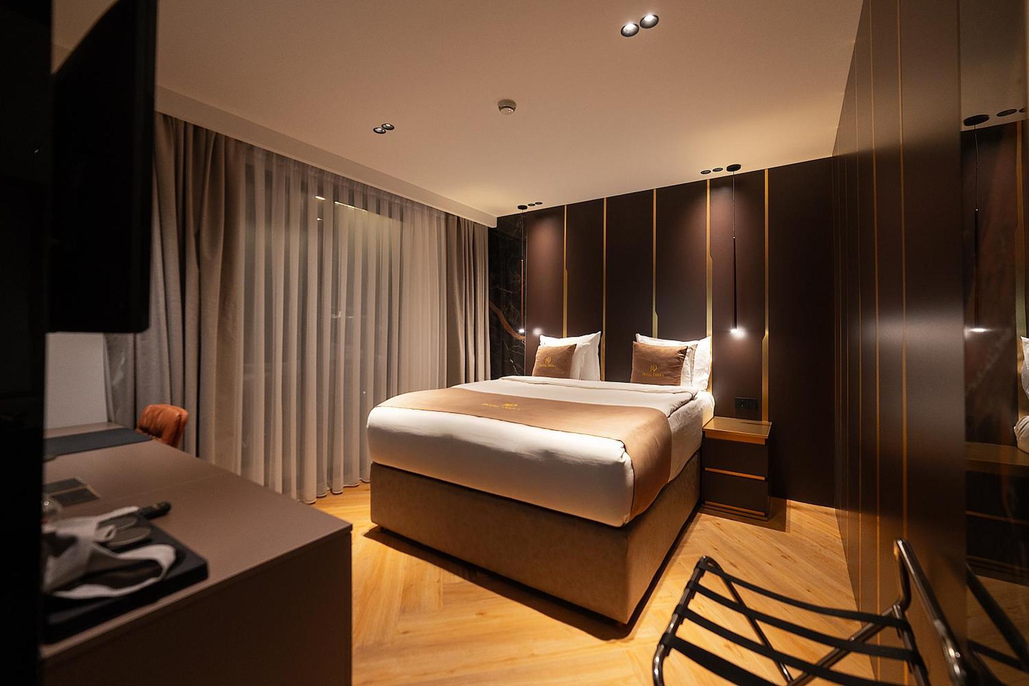 Hotel Opera بريشتاين المظهر الخارجي الصورة