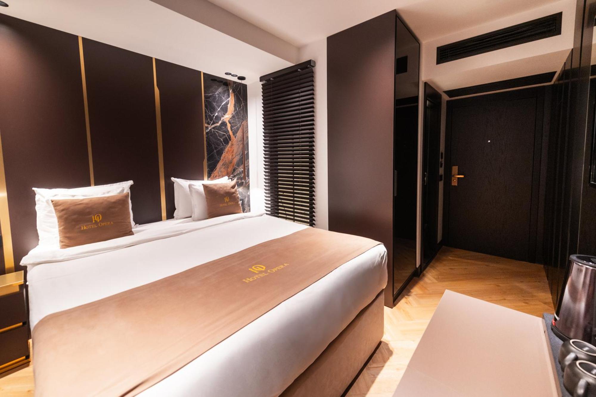 Hotel Opera بريشتاين المظهر الخارجي الصورة