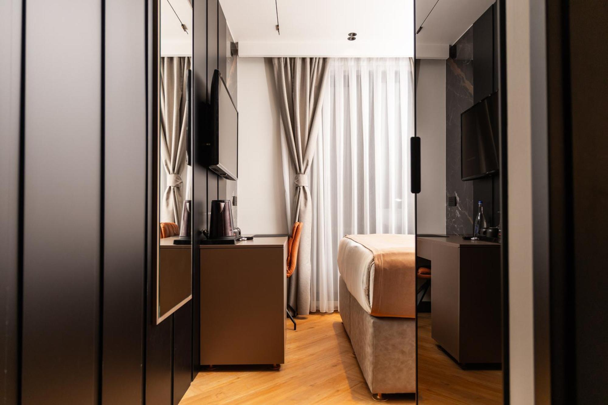 Hotel Opera بريشتاين المظهر الخارجي الصورة
